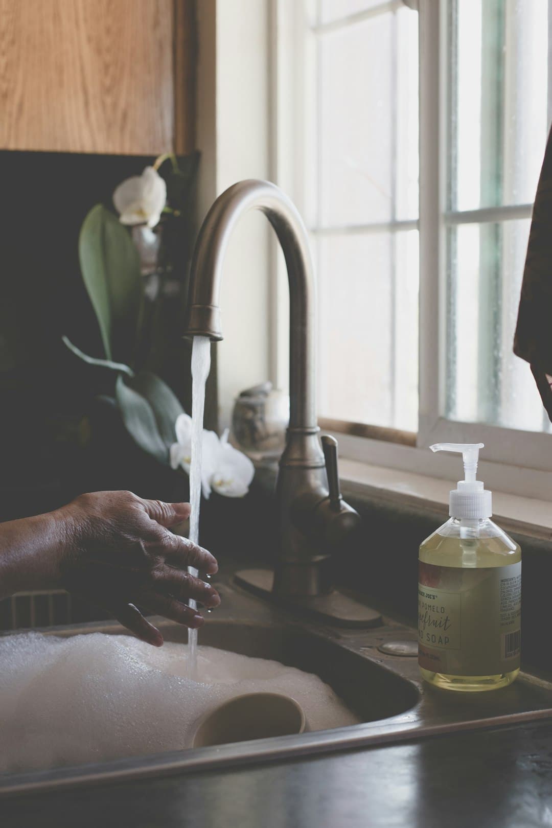 11 Ways to Use Dawn Dish Soap Beyond the Sink
