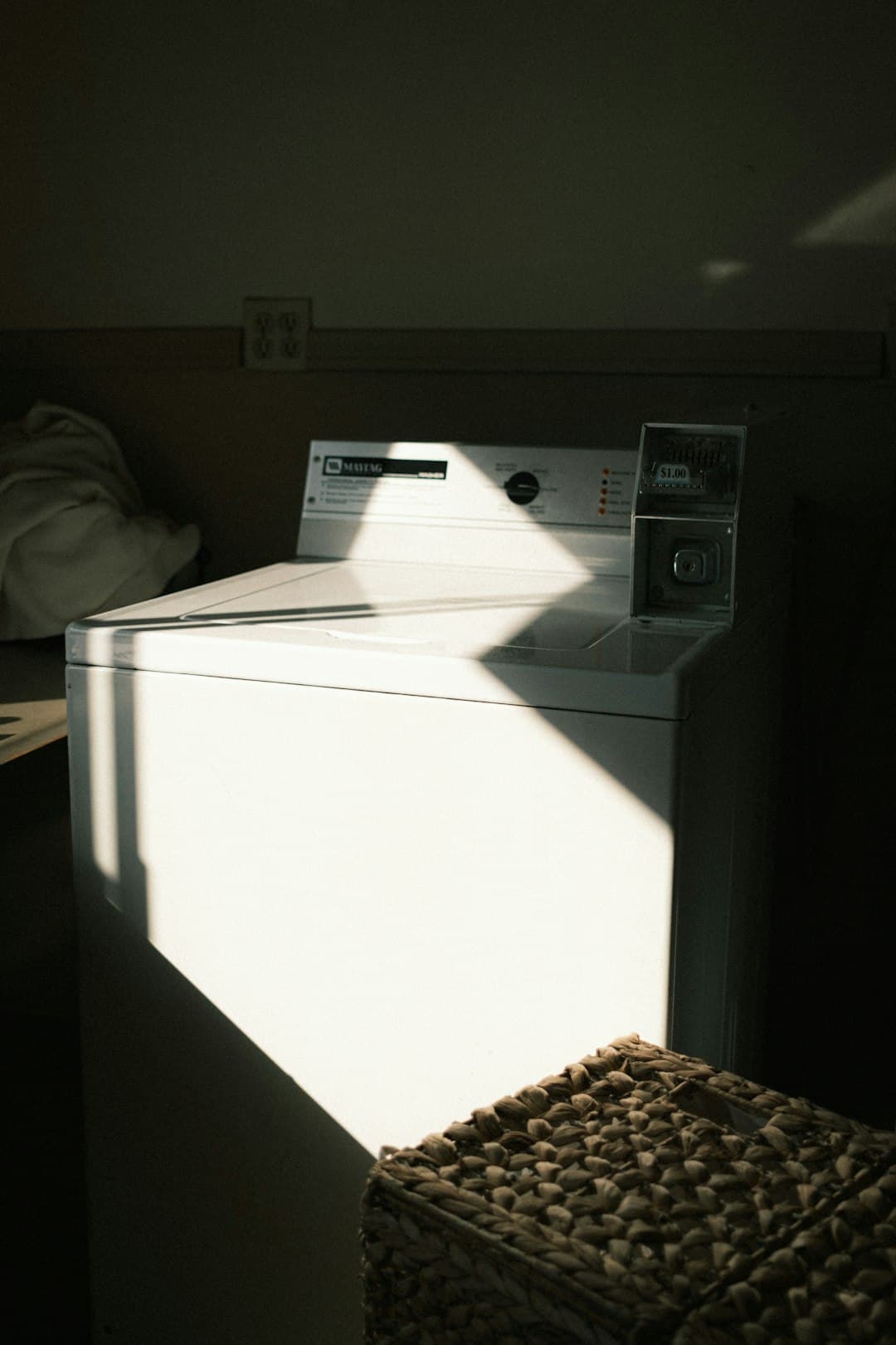 How to Clean Your Laundry Room in Under 30 Minutes