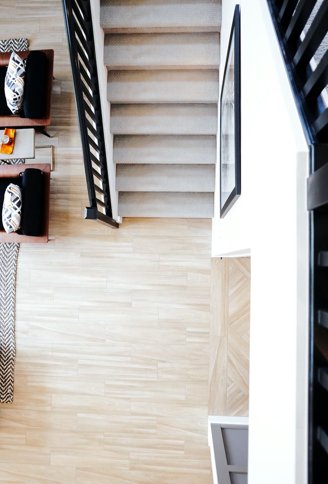 Best Floor Colors to Hide Dust and Dirt in Busy Homes