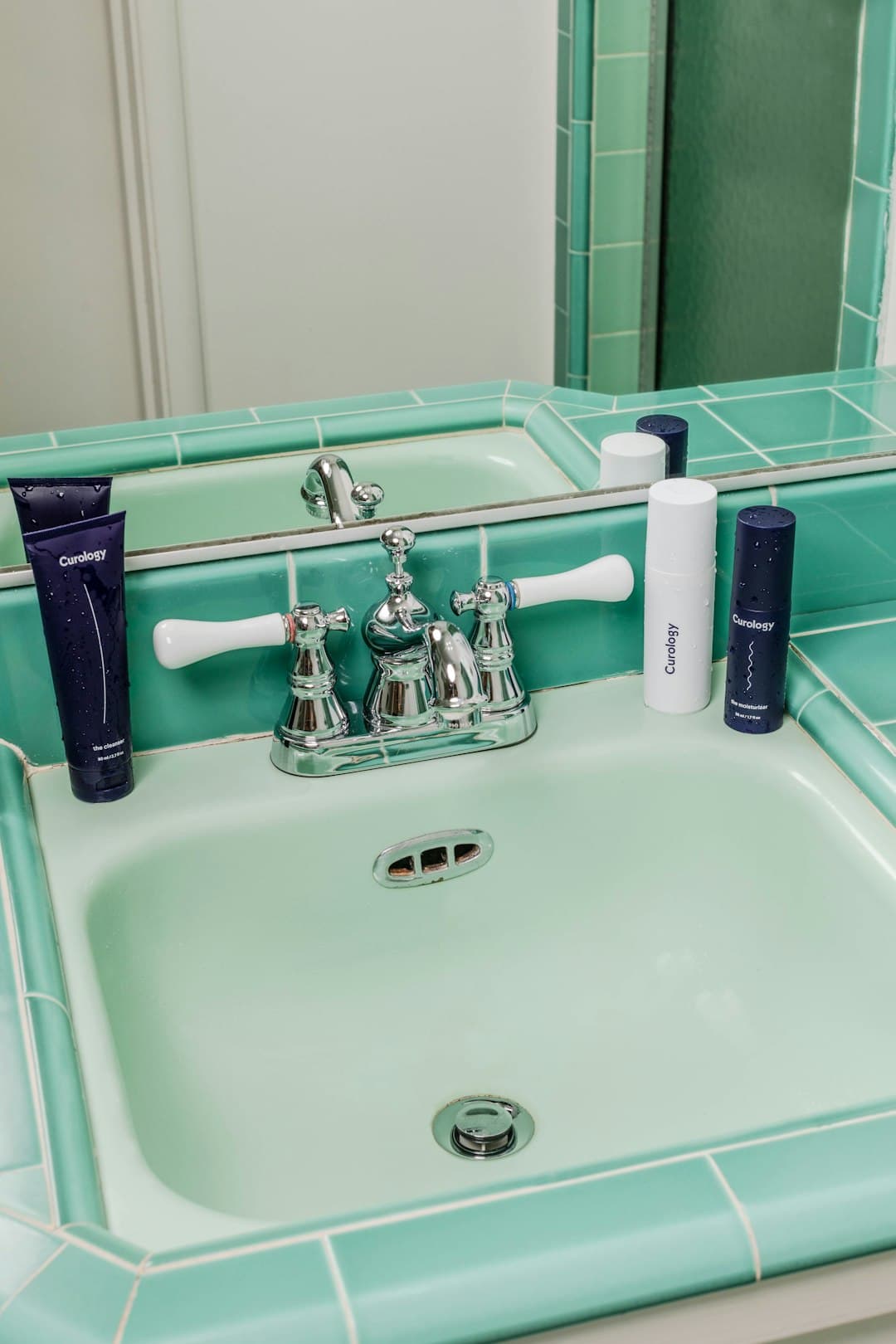 How to Clean a Bathroom Drain That Smells